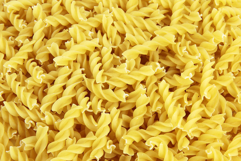 9515-uncooked-dry-yellow-fusilli-pasta-pv